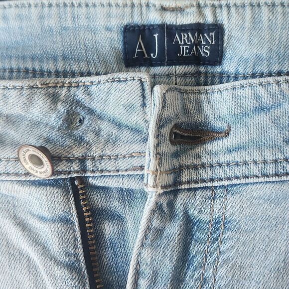 Pre-loved AJ Armani Jeans Women Washed Denim Jeans Straight Leg Pants US 26 - Picture 13 of 13